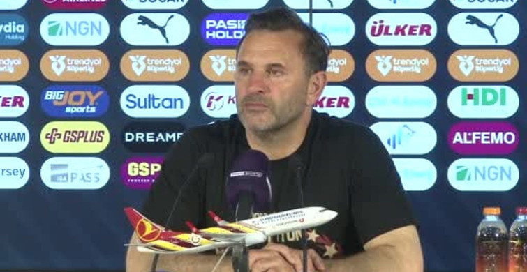 Galatasaraylı Futbolcuların Sulu Kutlaması