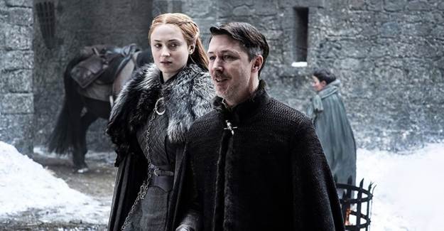 Game of Thrones Yapımcılarından Sophie Turner'a Doğum Hediyesi