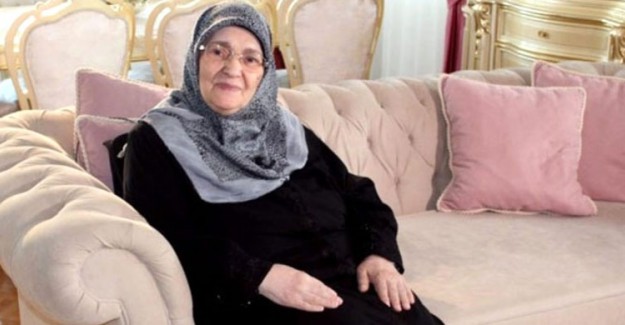 Gazeteci ve Yazar Şule Yüksel Şenler Hayatını Kaybetti