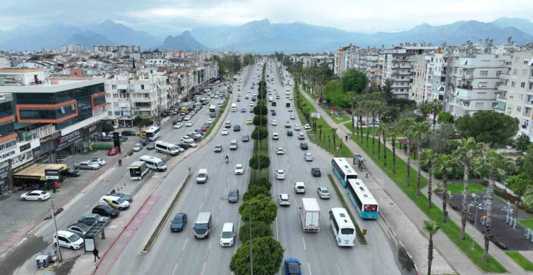 Gazi Bulvarı'nda trafik akışını rahatlatacak yeni proje başlatıldı