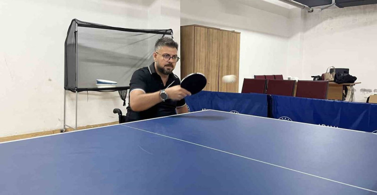 Gazi Zeki Aksoy, para masa tenisinde Türkiye üçüncüsü oldu