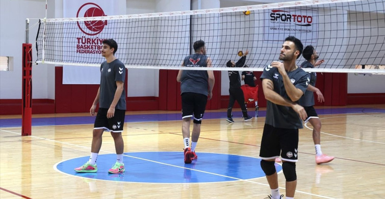 Gaziantep Gençlikspor, Alt Sıralardan Uzaklaşmak İçin Hedeflerini Belirledi