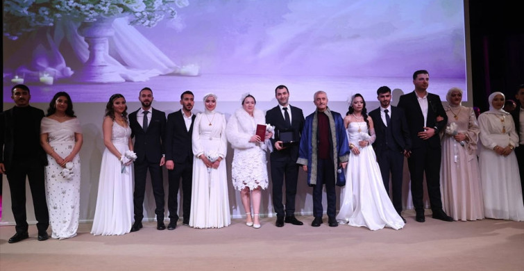 Gaziantep'te 62 Çift Sevgililer Günü'nde Evlendi