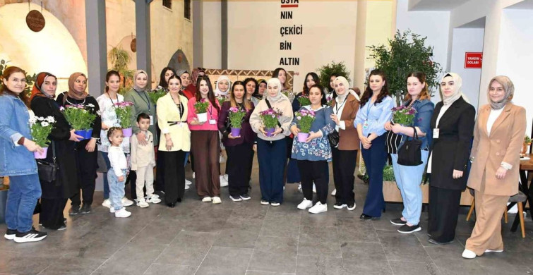 Gaziantep'te Anne Adaylarına Yönelik Pirpirim Aşı Etkinliği