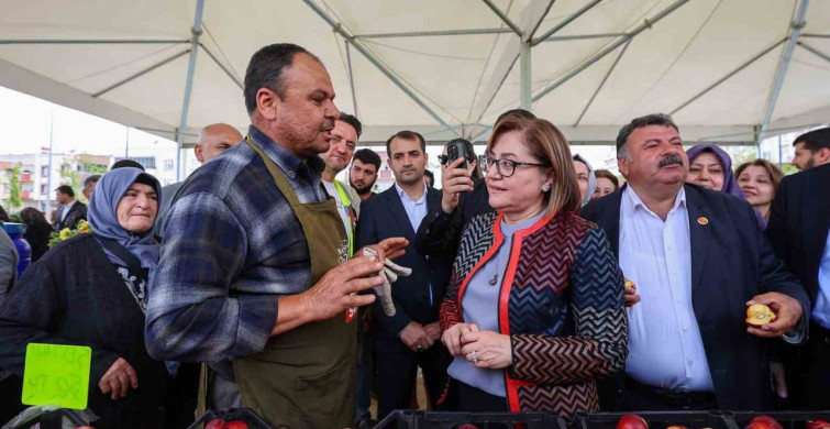 Gaziantep'te Bayram Coşkusu: Fatma Şahin 25 Aralık Mahallesi'nde