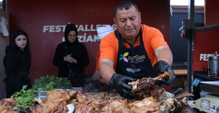 Gaziantep'te Esnaf Sofrası Sonbahar Festivali Başladı Gaziantep'te Esnaf Sofrası Sonbahar Festivali Başladı
