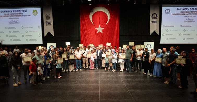 Gaziantep'te Evlilik Okulu Projesi Mezunları Sertifikalarını Aldı