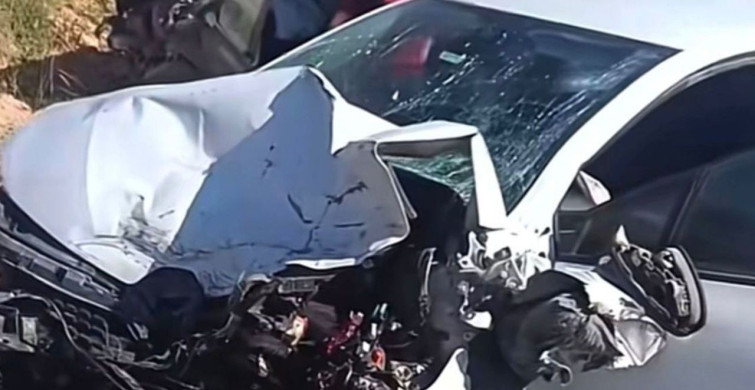 Gaziantep'te İki Otomobil Çarpıştı: 5 Yaralı