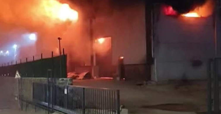 Gaziantep'te Mobilya Fabrikasında Yangın Söndürüldü