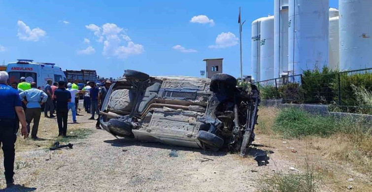 Gaziantep’te otomobil takla attı: 9 kişi yaralandı
