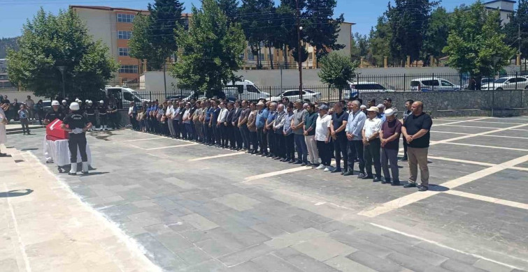 Gaziantep'te polis memuru bülent gülşen son yolculuğuna uğurlandı
