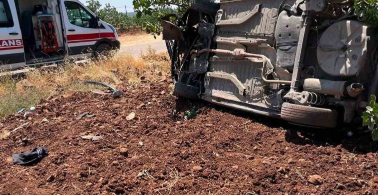 Gaziantep’te takla atan otomobilde 3 kişi yaralandı