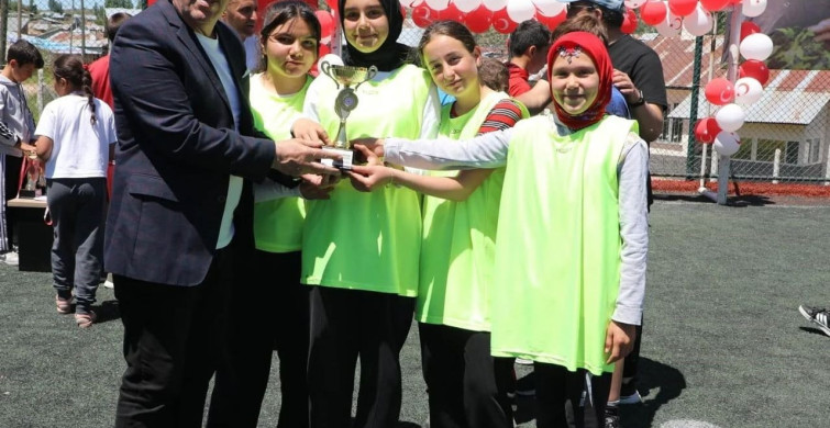 Gaziköy Şehit Ömer Yıldırım Okulu'na Spor Desteği