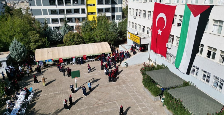 Gazze İçin Hayırsever Kermes Düzenlendi