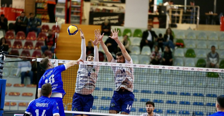 Gebze Belediyespor, Bursa'yı 3-0 Mağlup Etti Gebze Belediyespor, Bursa'yı 3-0 Mağlup Etti