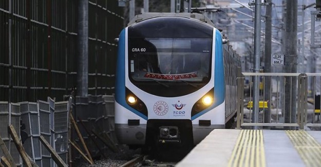 Gebze - Halkalı Hattına Vatandaşlar İlk Gününde Yoğun İlgi Gösterdi
