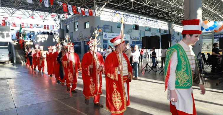 Gebze'de geleneksel sünnet şöleni renkli etkinliklerle gerçekleştirildi