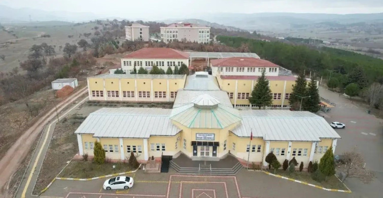 Gediz Meslek Yüksekokulu'na mahkeme büro hizmetleri programı açıldı