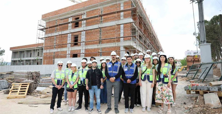 Geleceğin Mühendisleri Huzurevi İnşaatını Gezdi