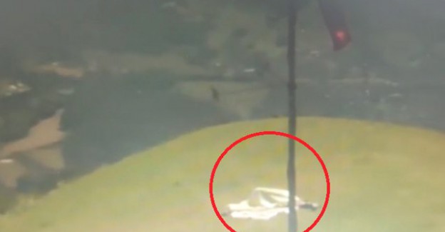 Genç Çift Halka Açık Alanda İlişkiye Girdi! Kameralara Takılınca...