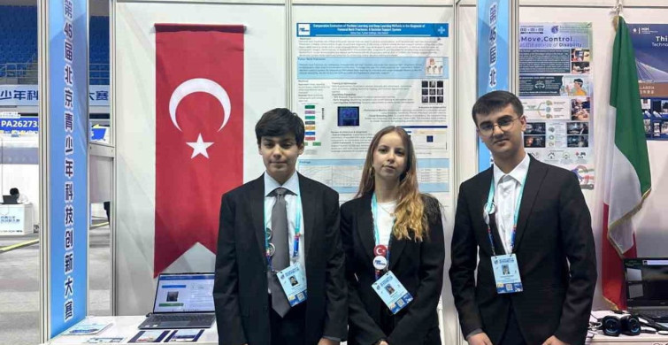 Genç Geliştiricilerden Yapay Zeka Destekli Kırık Teşhis Projesi