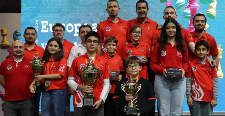Genç Satranççılar Avrupa Şampiyonası'ndan 4 Madalya ile Döndü