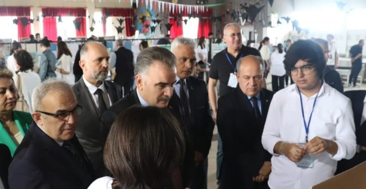 Genç Yeteneklerin Bilimleri Sergilendi
