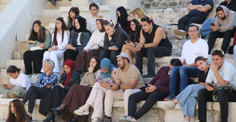 Gençler Patara Antik Kenti'nde Münazara Yarışması Yaptı