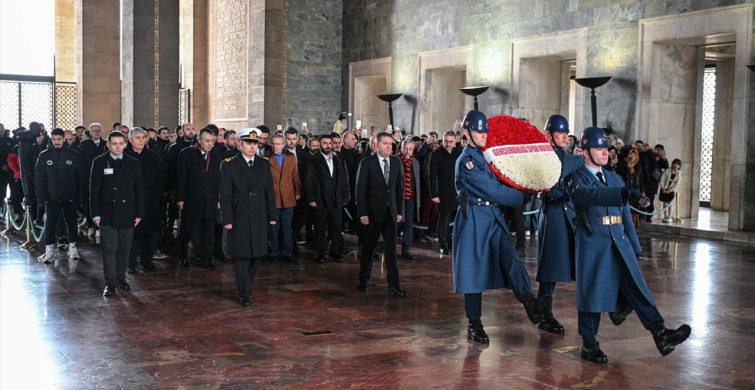 Gençlerbirliği Anıtkabir'i Ziyaret Etti