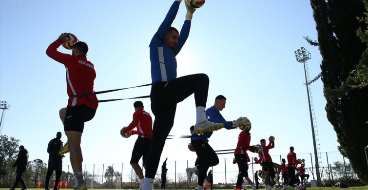 Gençlerbirliği Antalya'da Kamp Yapıyor