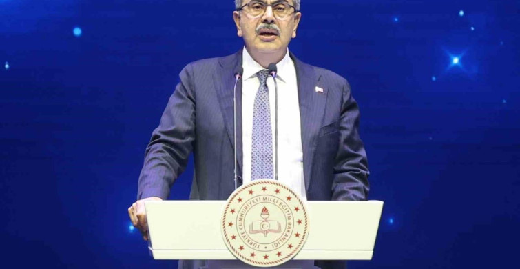 Gençlerimizin Ruh Dünyası Algoritmaların Merhametine Bırakılamaz