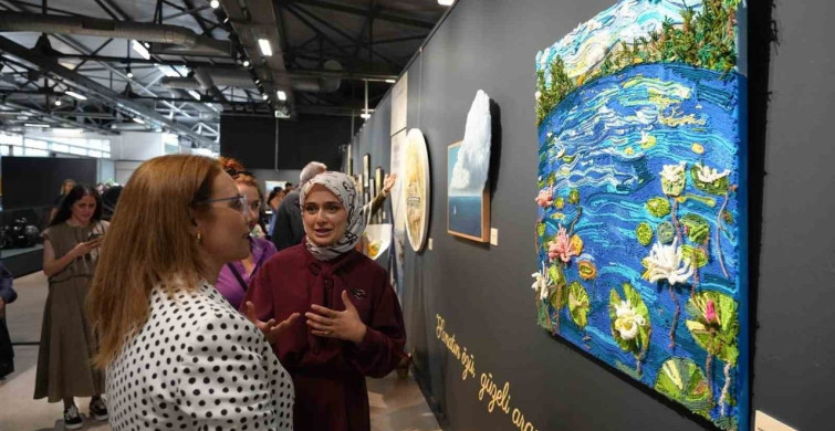 Gençlerin 'İz' temalı yıl sonu sergisi beğeni topladı