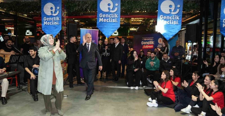 Gençlerle Buluşma Programı Ümraniye'de Gerçekleşti