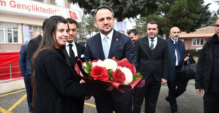 Gençlik ve Spor Bakan Yardımcısı Eminoğlu Batman'da Gençlerle Buluştu