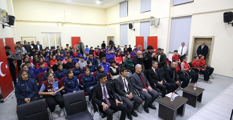 Gençlik ve Spor Bakan Yardımcısı Eminoğlu Muş'ta Sporcularla Buluştu