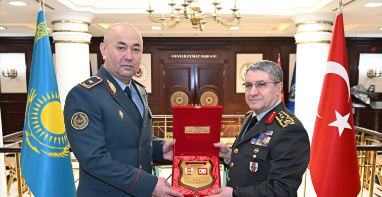 Genelkurmay Başkanı Bayraktaroğlu, Kazakistan Kara Kuvvetleri Komutanı'nı Kabul Etti