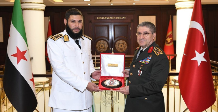 Genelkurmay Başkanı Bayraktaroğlu, Suriye Deniz Kuvvetleri Komutanı Alsaud'u Kabul Etti