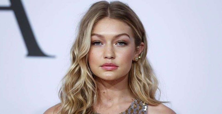 Gigi Hadid: Paris Moda Haftası'nda Hamileydim