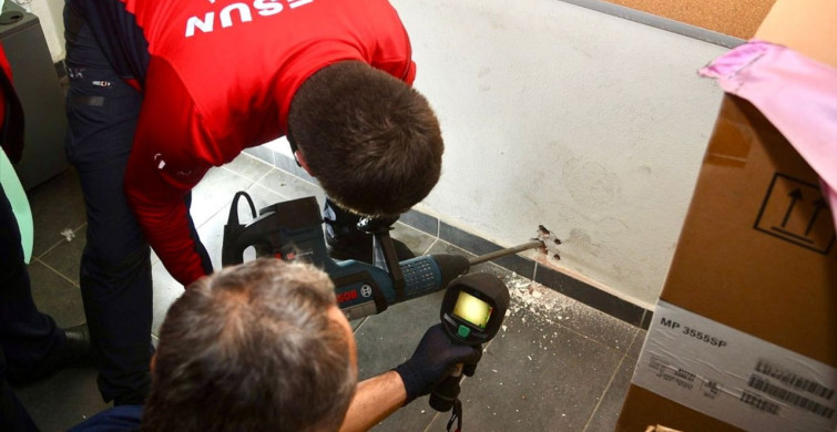 Giresun'da Havalandırma Boşluğunda Mahsur Kalan Kedi Kurtarıldı