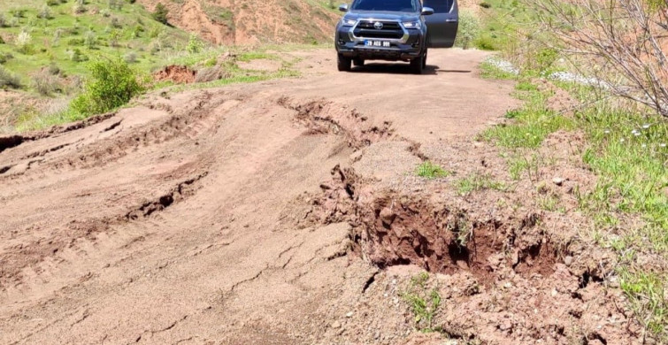 Giresun'da Heyelan Sonrası Ulaşım Çalışmaları Sürüyor