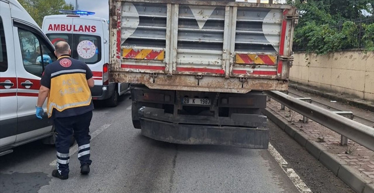Giresun'da Kamyonet ve Tır Çarpıştı: 1 Kişi Hayatını Kaybetti