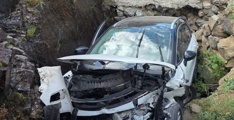 Giresun'da otomobil su kanalına düştü: 1 ölü, 4 yaralı