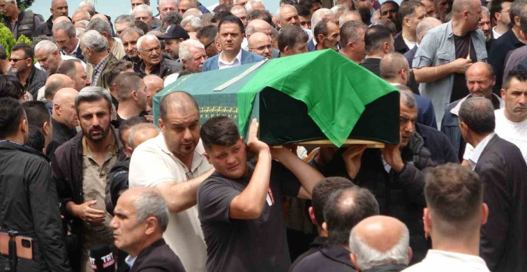 Giresun'daki Kazada Hayatını Kaybeden Yıldız Ailesi Son Yolculuğuna Uğurlandı