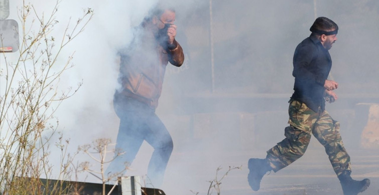 Girit'te Çiftçi Protestoları Hava Trafiğini Aksattı