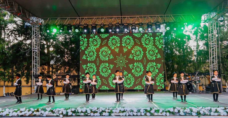 GKV'li Minik Dansçılardan Büyüleyici Festival Performansı