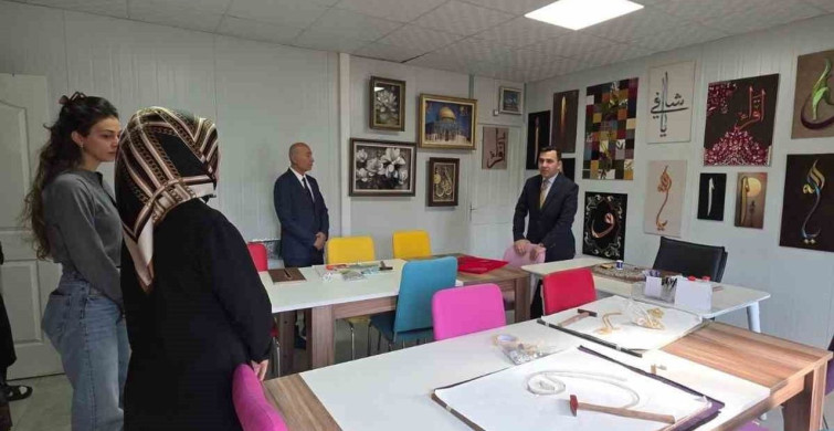 Gölbaşı Kaymakamı Kadir Algın'dan Aile Destek ve Eğitim Merkezi Ziyareti