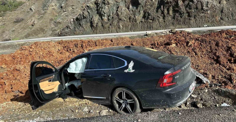 Gölbaşı'nda Lüks Otomobil Kazası: 1 Yaralı