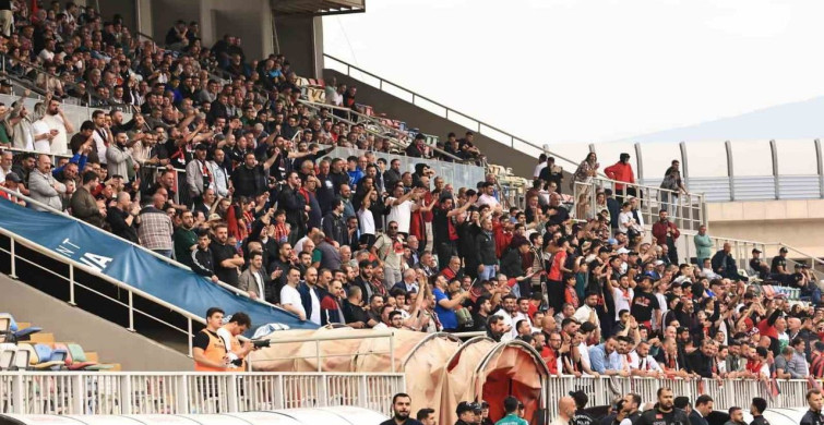 Gölcükspor 5 Yıl Sonra 3. Lig’e Yeniden Yükseldi