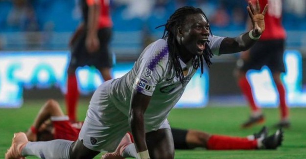 Gomis'ten Takımlara Gönderme