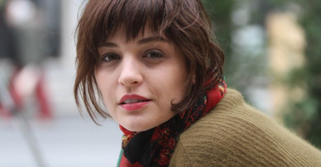 Gonca Vuslateri Ve Kerem Alışık Aşk İddialarını Yanıtsız Bıraktı